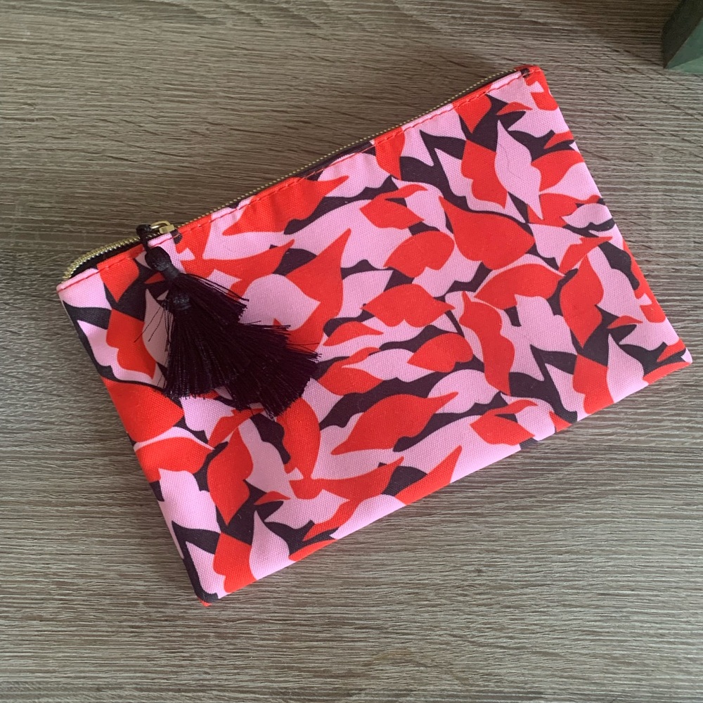 TARTE lips tassel makeup bag